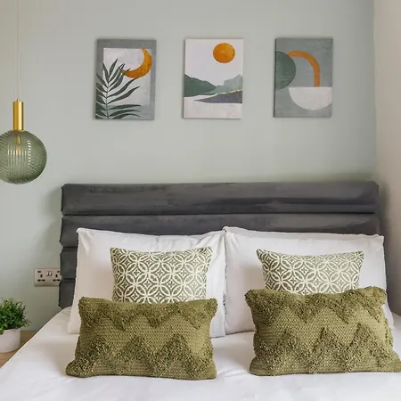 Urban Oasis Modern Minimalist *