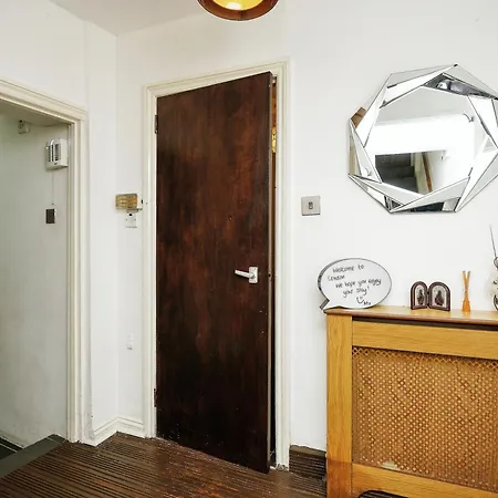 Modern Comfy And 5 Star Location Doublebeds * London