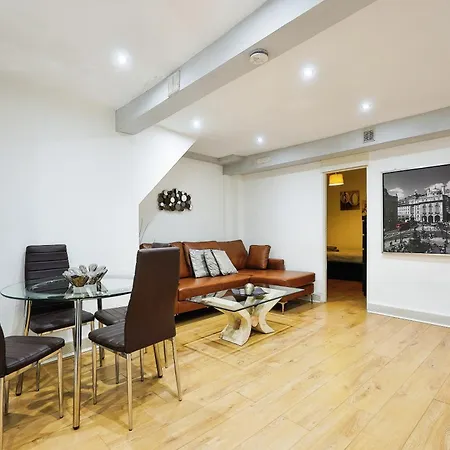 Apartment Modern Comfy And 5 Star Location Doublebeds London