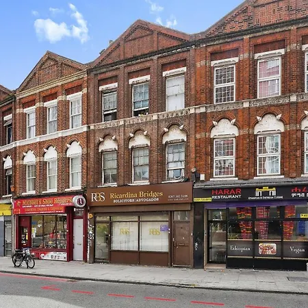 Modern Comfy And 5 Star Location Doublebeds Apartment London