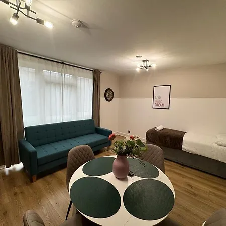 Apartment Camden Town London