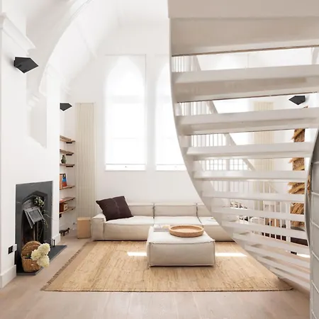 Veeve - Divine Mezzanine *