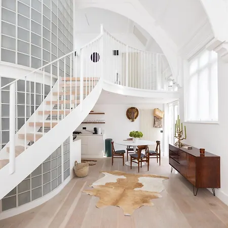 Apartment Veeve - Divine Mezzanine