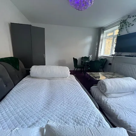 Privatunterkunft With Kitchen In London