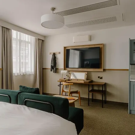 מלון Club Quarters City, 4*