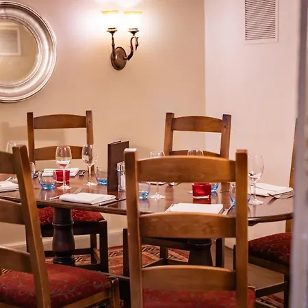 The Red Lion Hotel