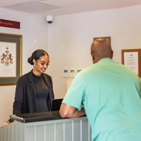 Hotel The Red Lion 3*
