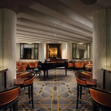 The Savoy 5* Londra