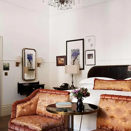 Nomad Hotel