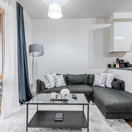Canning Town Pied-a-terre * London