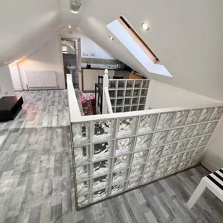 Guest house Studio Ensuite Newbury Park London *