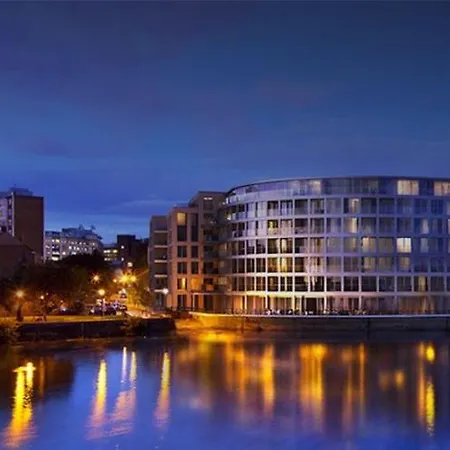 Perfect For 6 - 2 Bedroom 2 Bathroom By The Famous Hammersmith Riverside * Londýn