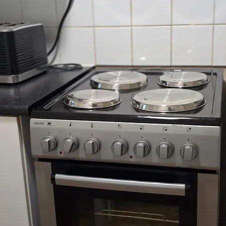 Emerald With Triple A Star Proximity Holiday home London