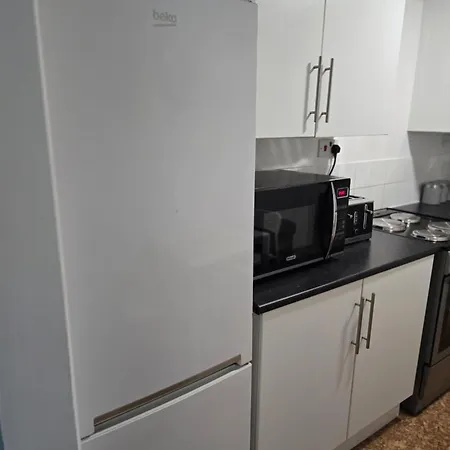 Holiday home Emerald With Triple A Star Proximity London