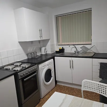 Emerald With Triple A Star Proximity * London