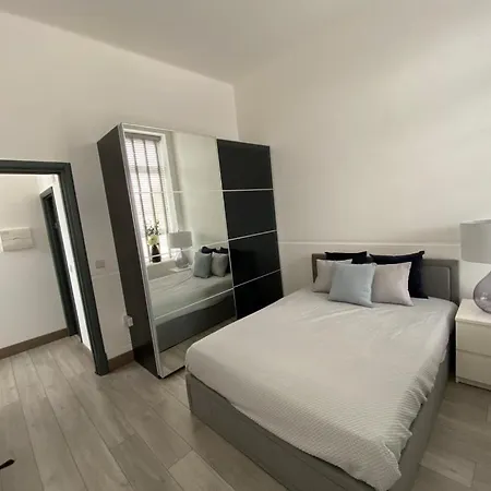 Apartment Modern 2bed Flat Chiswick *