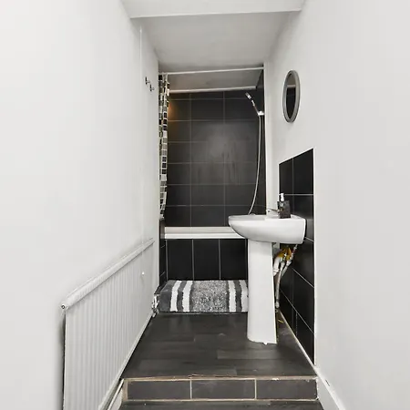 Double Bedroom 5 Minute Walk To Tower Bridge Homestay *
