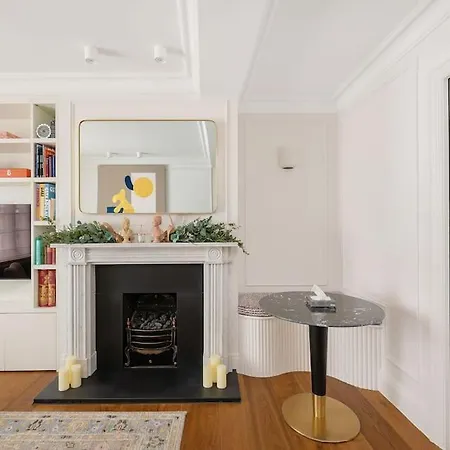 Luxury 3-bed Pavilion Road Apartment *