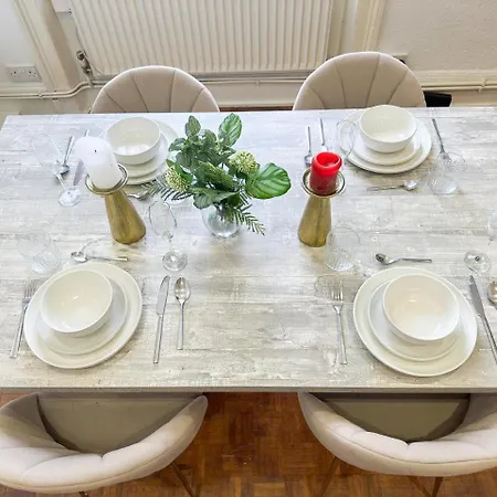 Stylish 2-bedroom Near Abbey Road, Maida Vale Apartment London