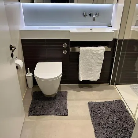 Apartment Modern 2 Bed Flat At Battersea *