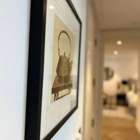 Apartment Modern 2 Bed Flat At Battersea