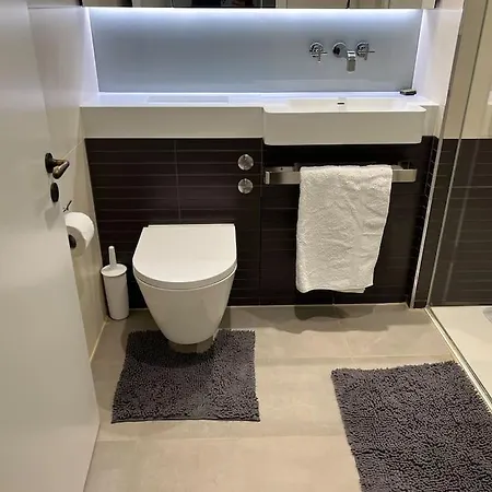 Apartment Modern 2 Bed Flat At Battersea