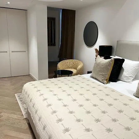 Modern 2 Bed Flat At Battersea * London