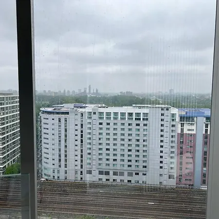 Modern 2 Bed Flat At Battersea Apartment London