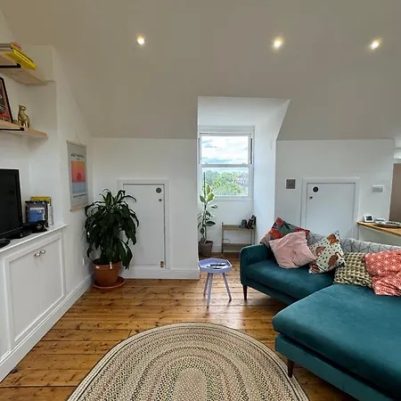 Apartment Stunningly Vibrant 1bd Flat Lower Clapton London