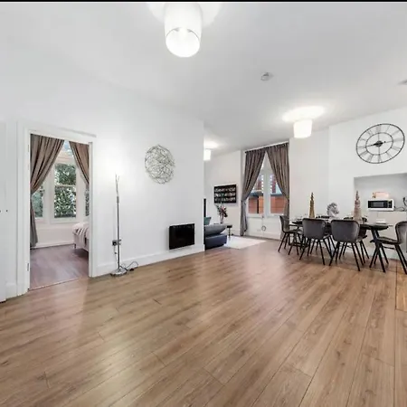Majestic 2-bedroom Flat In Knightsbridge-hyde Park Kb70 Apartment