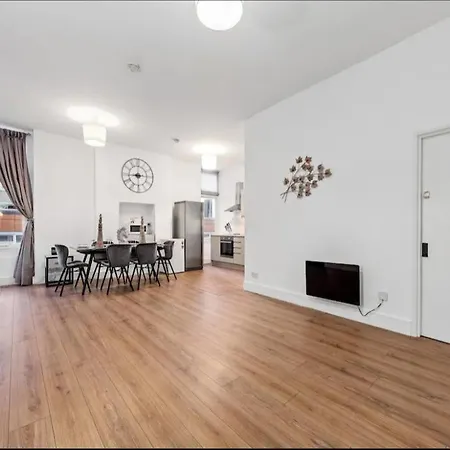 Majestic 2-bedroom Flat In Knightsbridge-hyde Park Kb70 * London