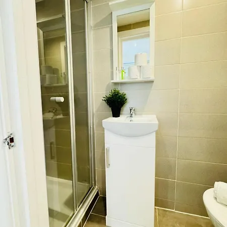 Harrow Road One Bedroom * London