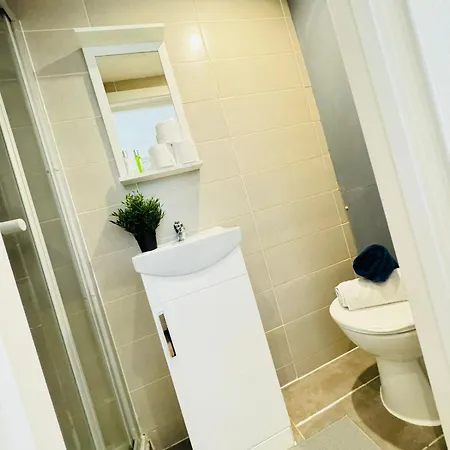Harrow Road One Bedroom