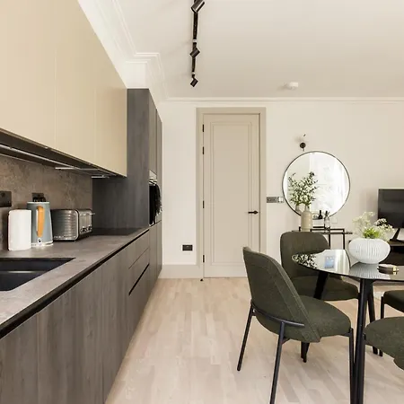 The Brunswick Square Retreat - Glamorous 1bdr Flat Apartment London