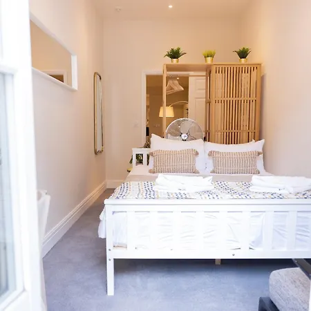 Two-bed Centre Flat 100m From Trafalgar Sqr * Londyn