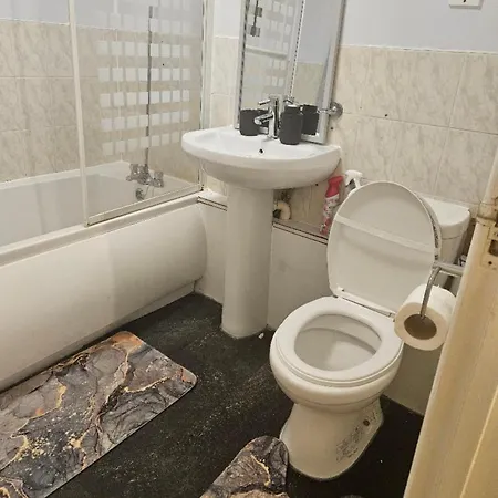 Coxy 1 Bedroom Maisonette In The Heart Of London Appartement Harold Wood