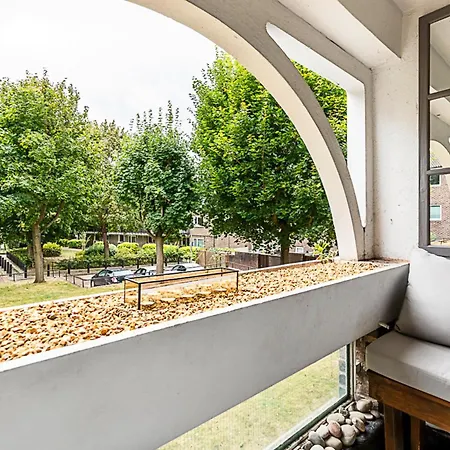 Apartment Bright Stepney Nest London
