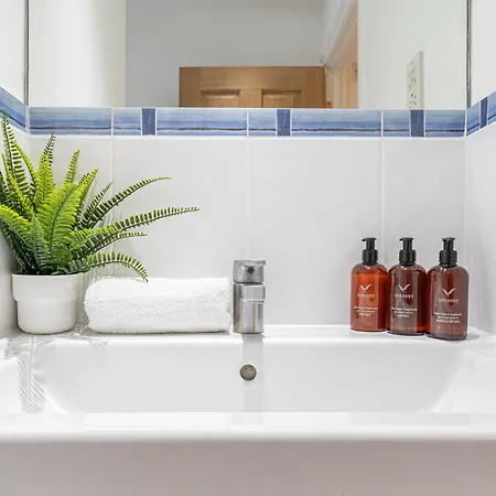 Mayfair Residencies Apartment *