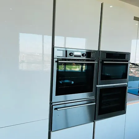 Luxury Sea View Two Bed Penthouse In Battersea 公寓