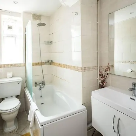 Appartement Cosy 3bd For 6 / 6 Beds Londen