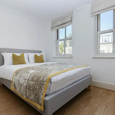 Two Bed Two Bath Kensington Appartement *