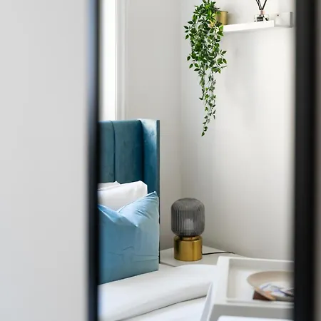 4br 2ba House By Livestay Short Lets & Serviced Near Oxford Circus With 2 Private Patios London