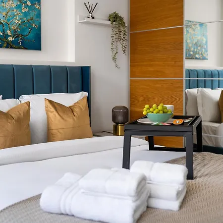 Holiday home 4br 2ba House By Livestay Short Lets & Serviced Near Oxford Circus With 2 Private Patios London