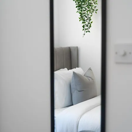 4br 2ba House By Livestay Short Lets & Serviced Near Oxford Circus With 2 Private Patios London