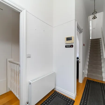 Holiday home 4br 2ba House By Livestay Short Lets & Serviced Near Oxford Circus With 2 Private Patios London