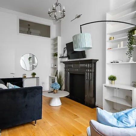 Holiday home 4br 2ba House By Livestay Short Lets & Serviced Near Oxford Circus With 2 Private Patios *