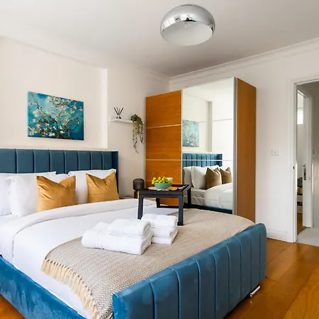 4br 2ba House By Livestay Short Lets & Serviced Near Oxford Circus With 2 Private Patios *