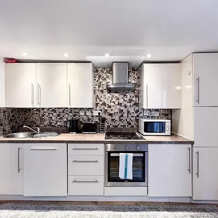 Stylish Camden B2 Apartment