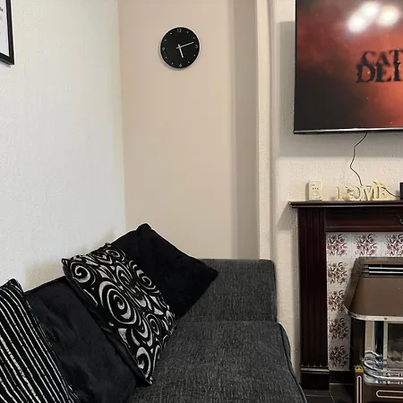 Homestay 303 Upminster Road North