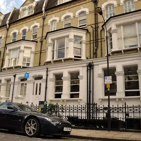 The W14 Kensington Hotel 4*
